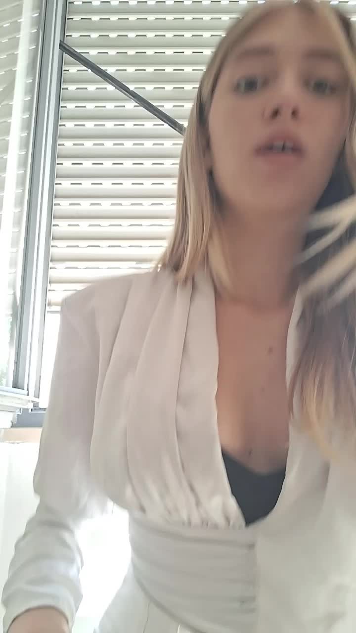 @mya ferri