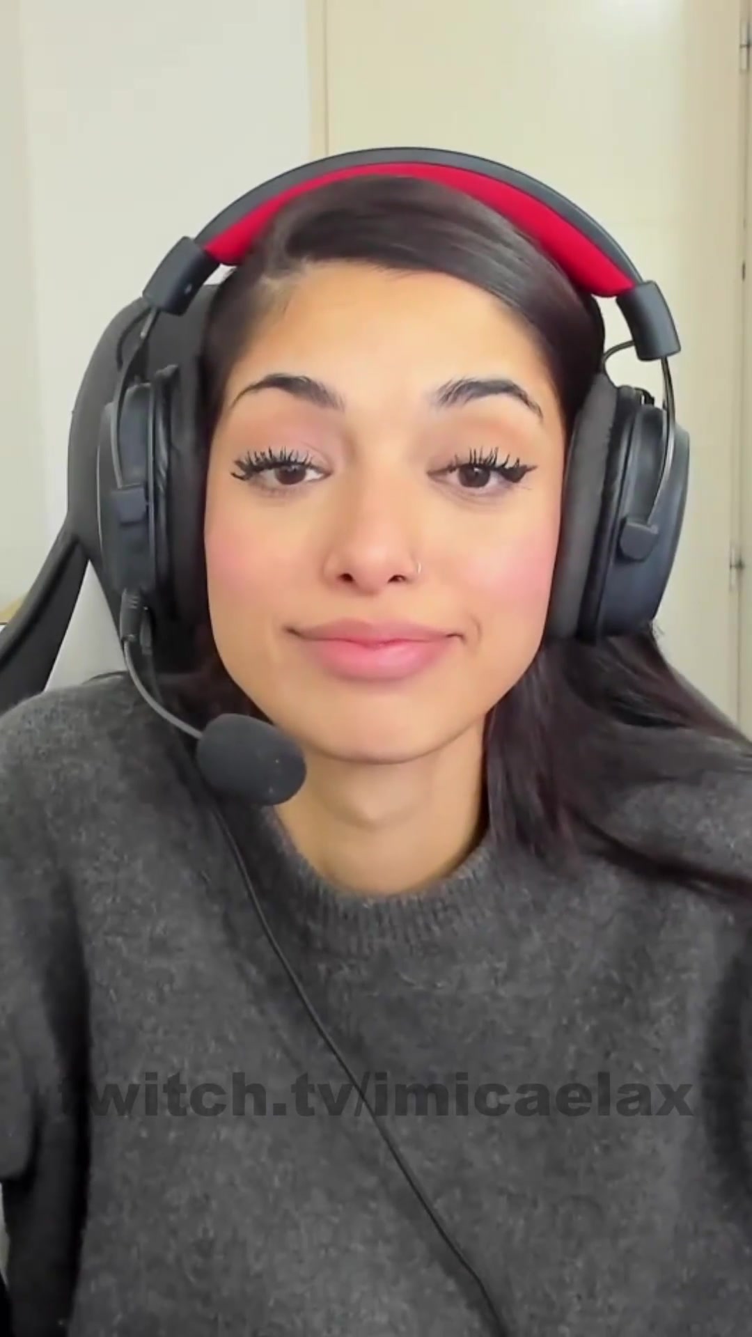 @Micaela
