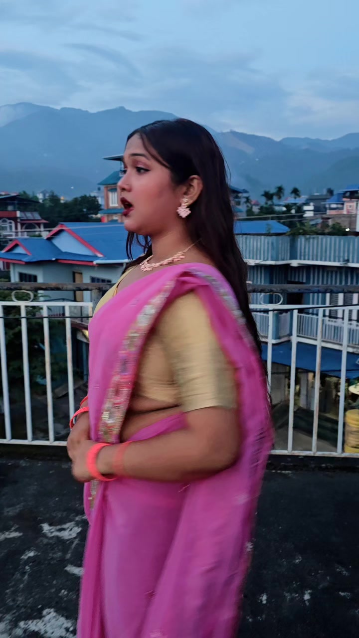 @👑kashish bhagat❣️😍