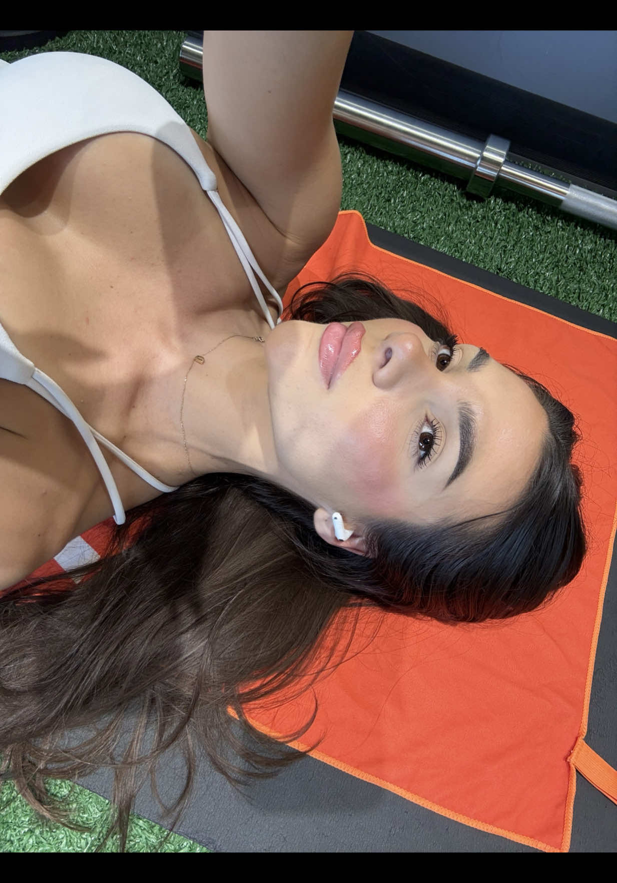 @dianaonisor