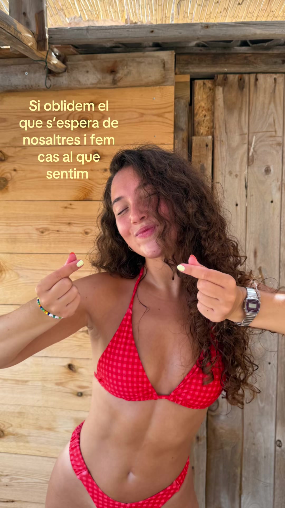 @elenatroyano