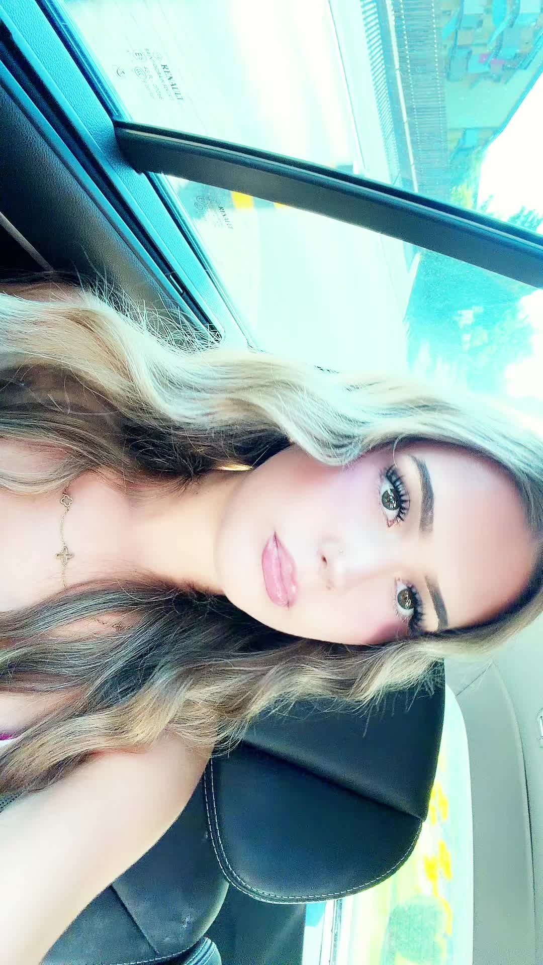@𝐕𝐚𝐧𝐞𝐬𝐬𝐚