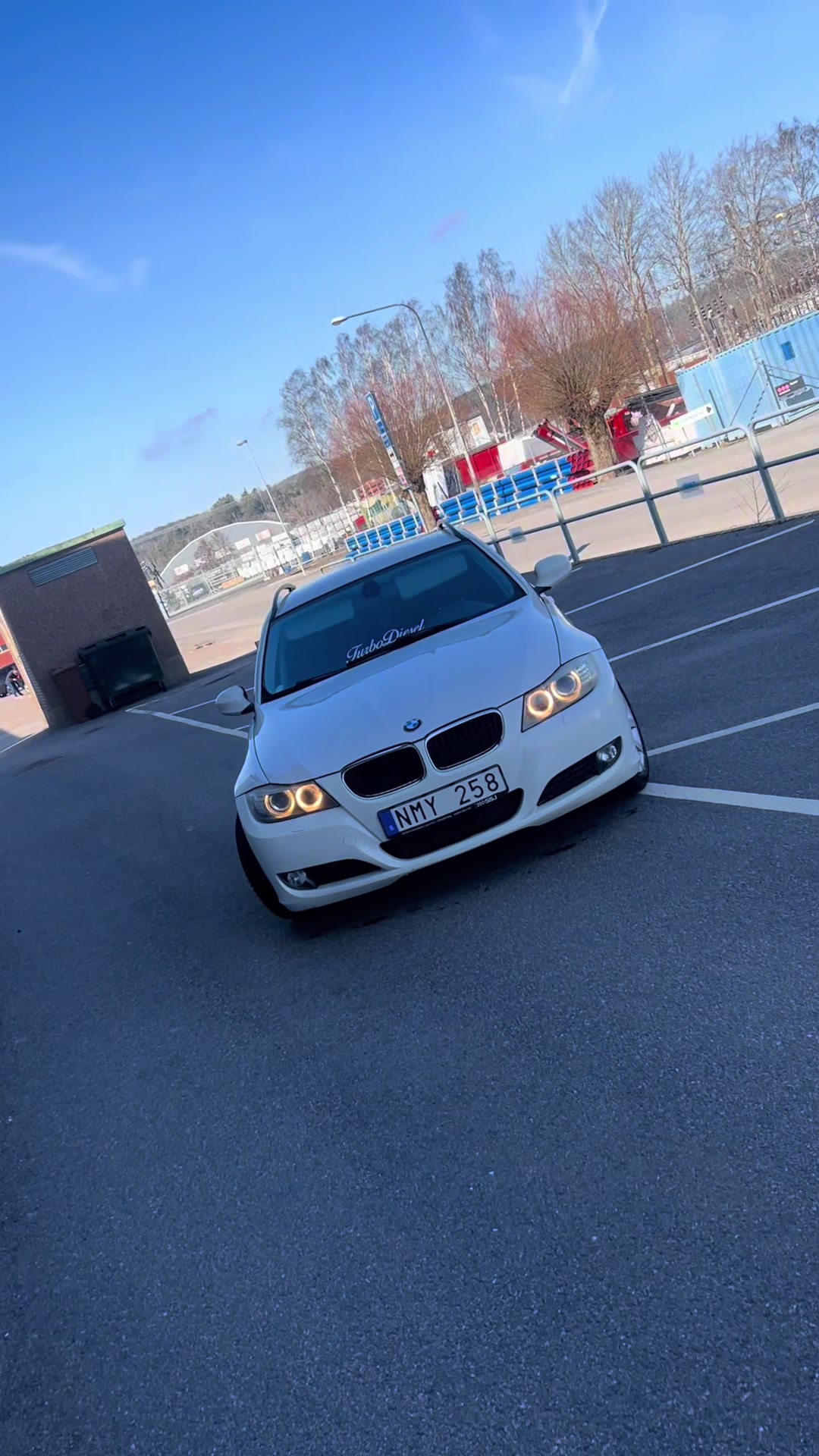 @Emilio🇽🇰😂