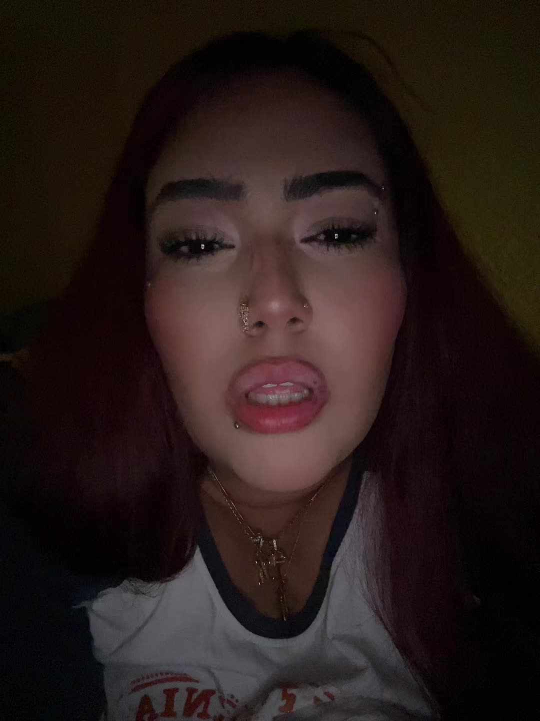 @𝐫𝐨𝐬𝐚𝐥𝐢𝐧𝐝𝐚