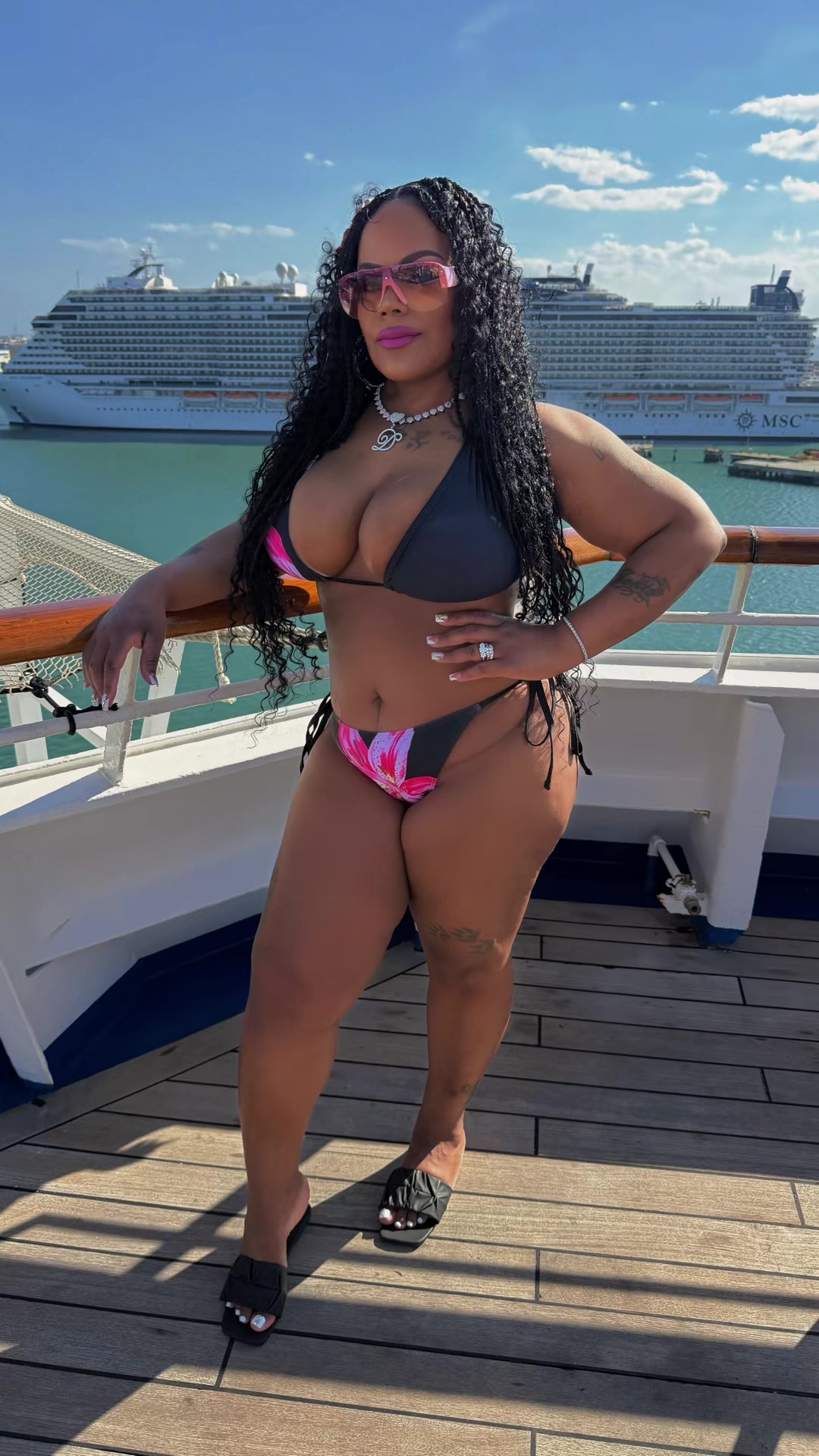 @Danielle Nicole