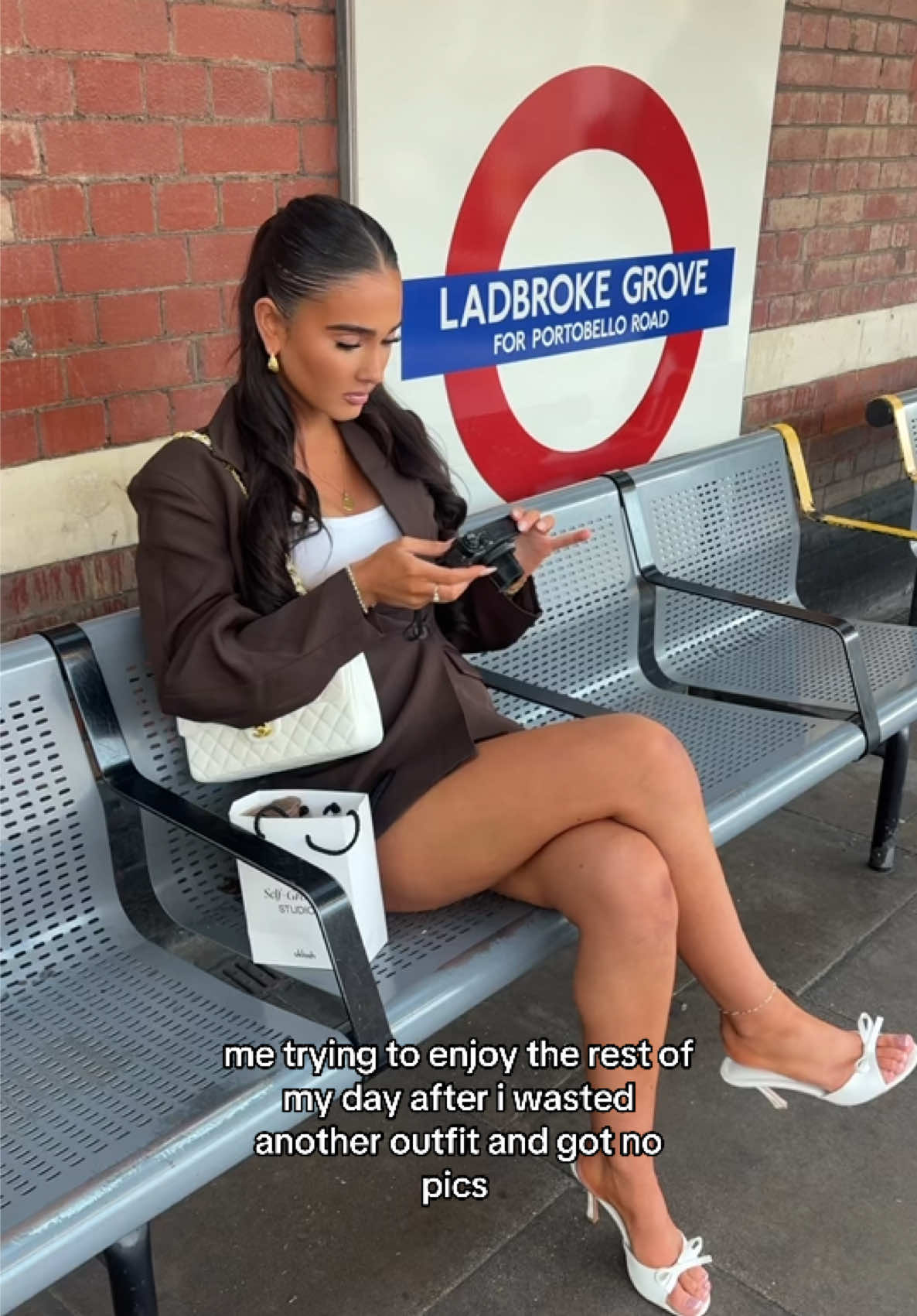@KAY VIOLET