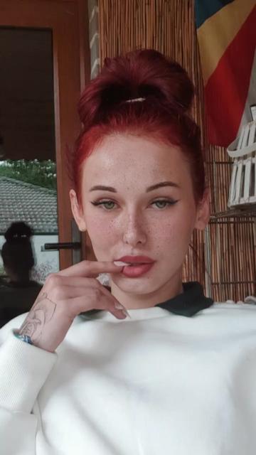 @Cherry_ink444