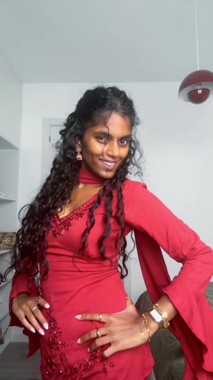 @Helena Navaratnam