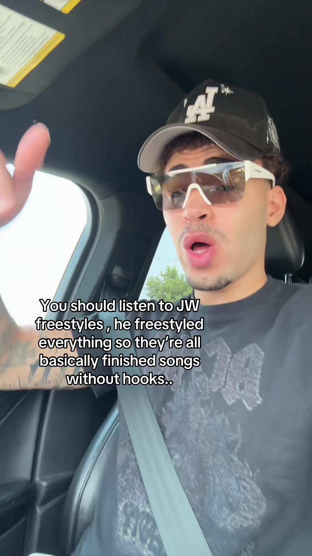 @ant🫯
