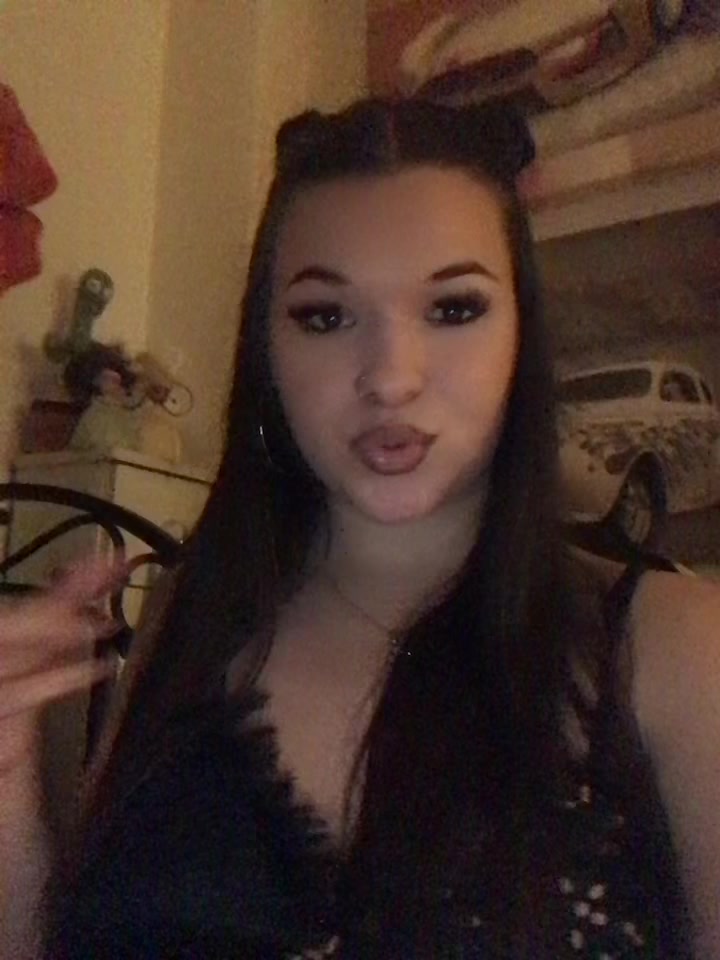 @♱