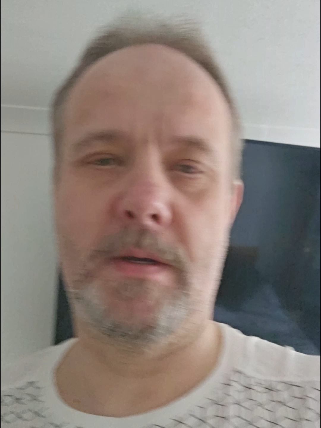 @liveislivepiotr.k