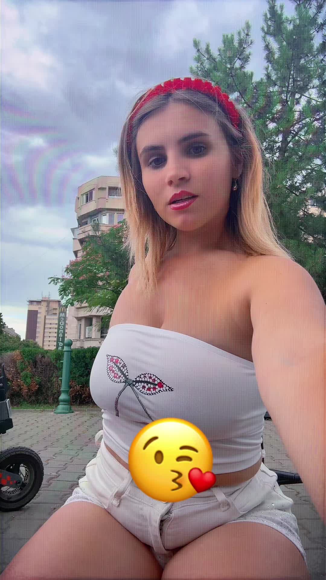 @Mihaela lindic roz