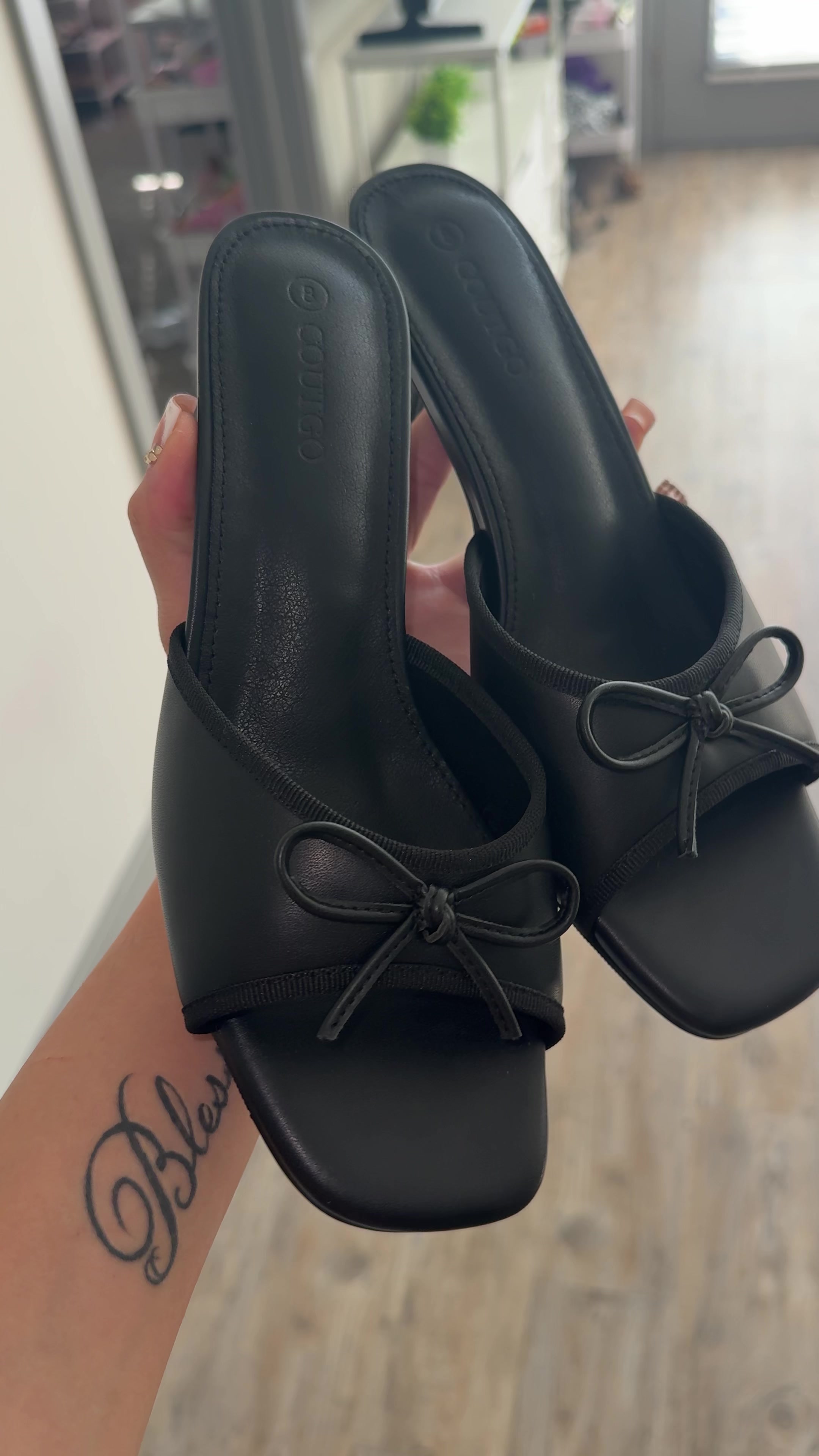@𝐇 𝐀 𝐋 𝐎 🌺