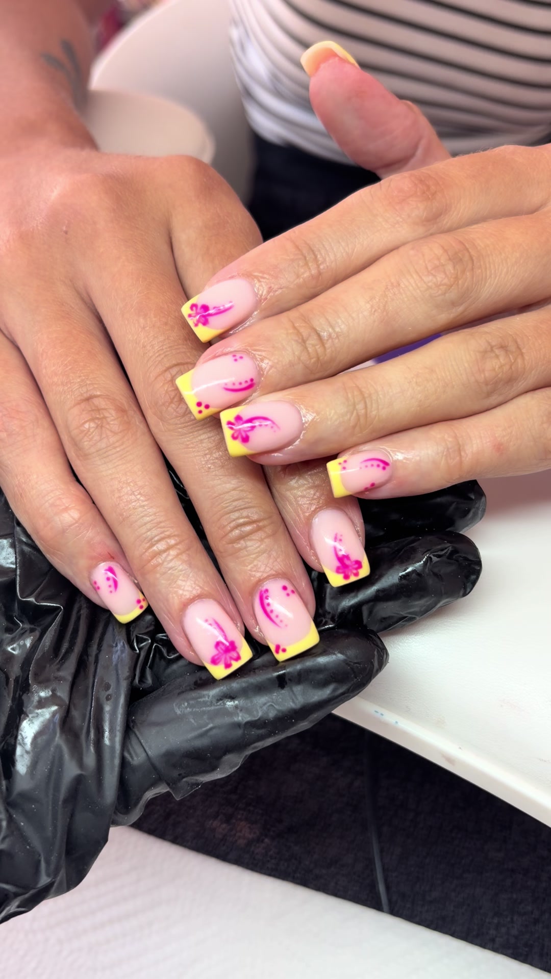 @L.J.K Nails & Beauty