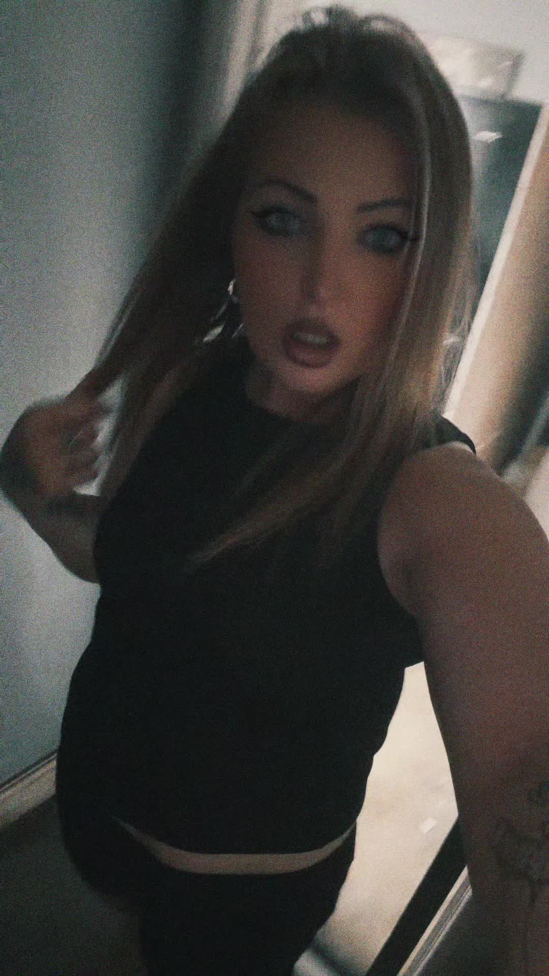 @abifarrowx