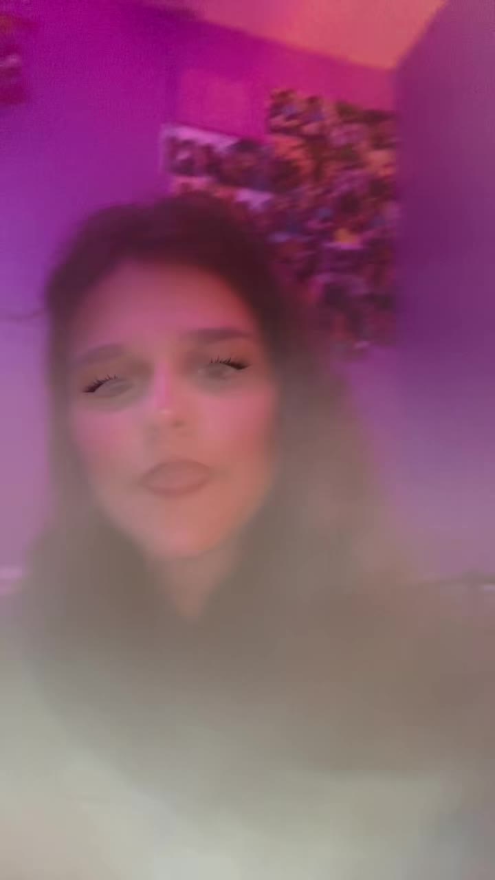 @Millie 💜💙🤍