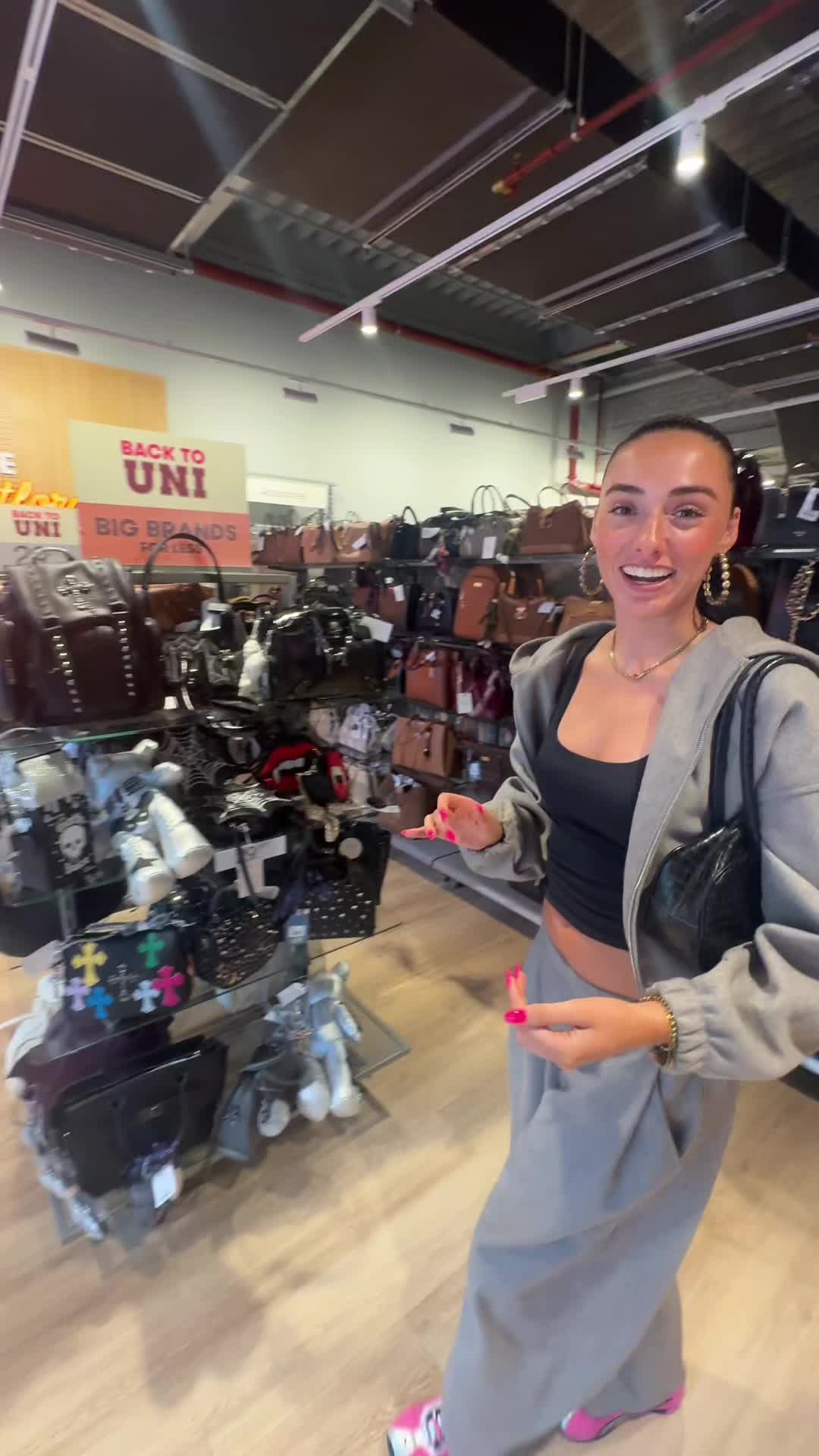 @Liznashx