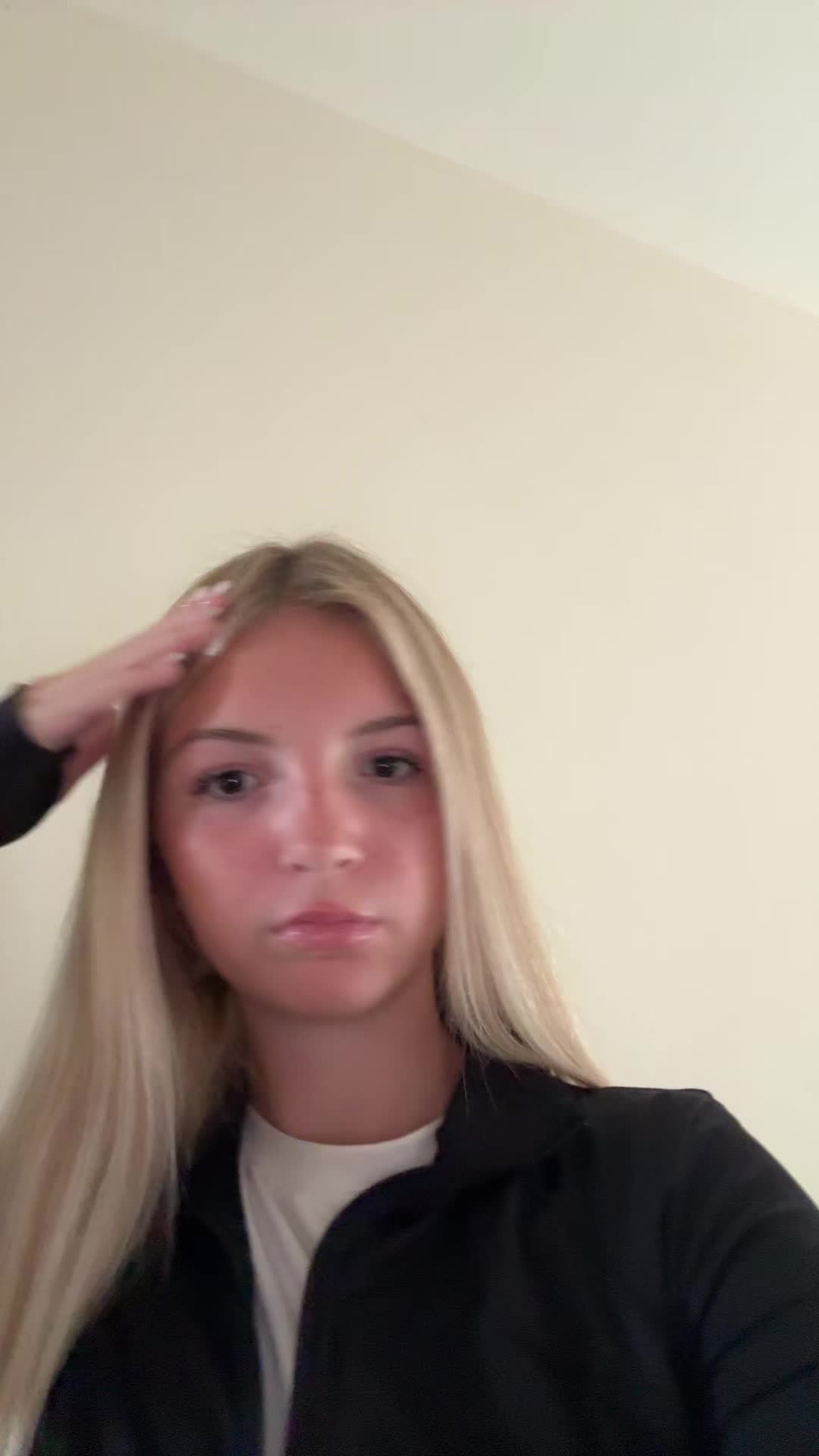 @Sophia