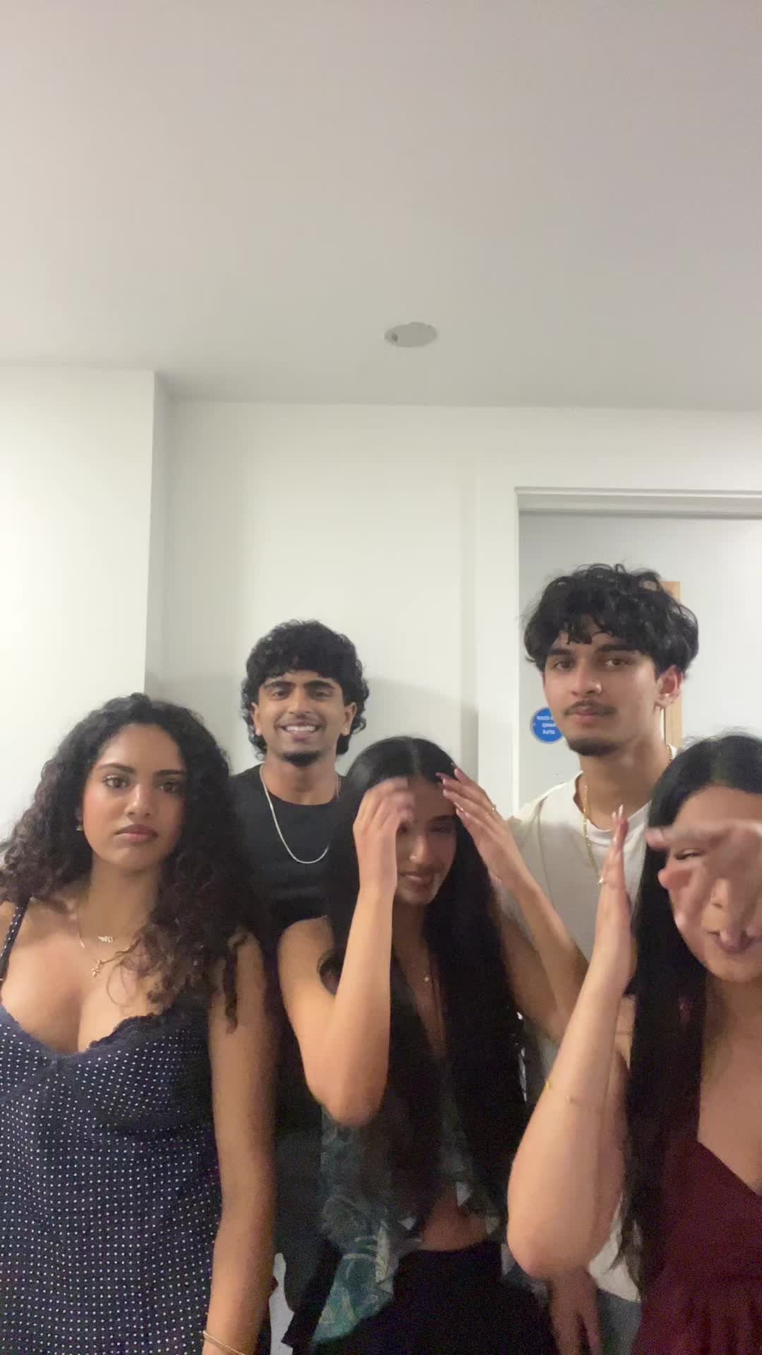 @Neha ❀