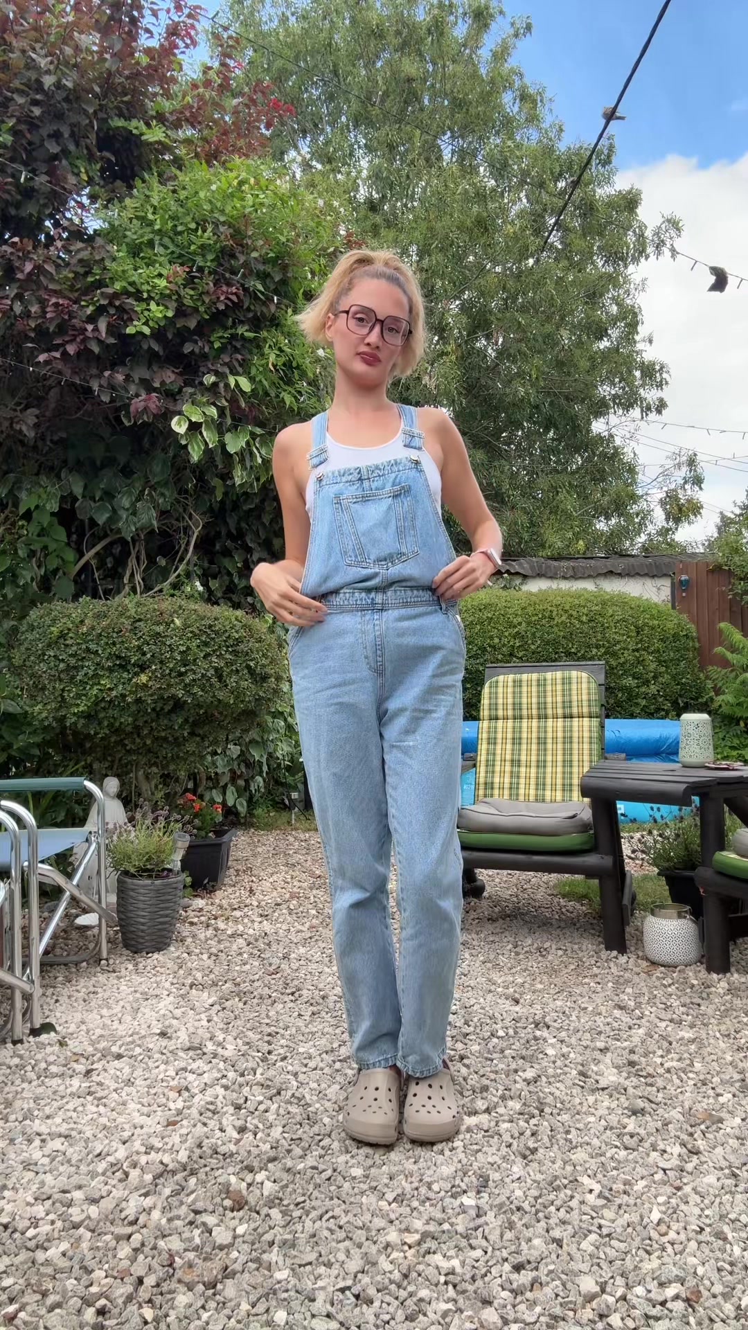 @mollsturton