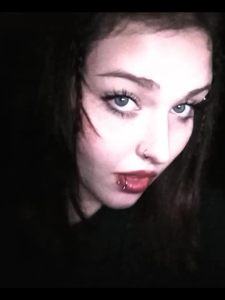 @&bull;✞S̵̒͝Ꮧ𝔅Ɽ&image;✞&bull;🧟&zwj;♀️🏹♑