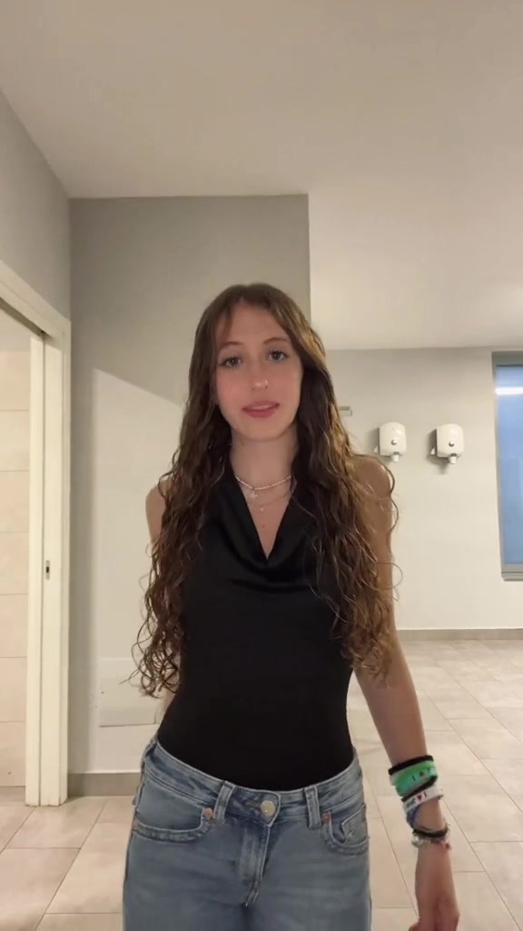@👸🏽🤍