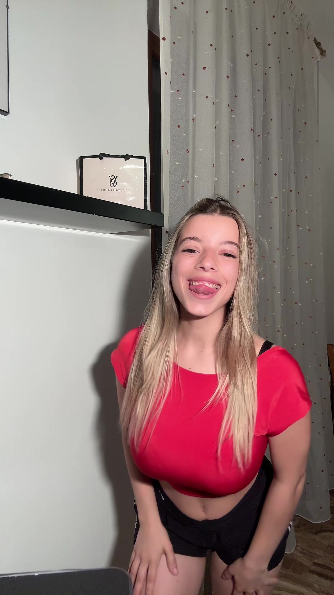 @linduzz