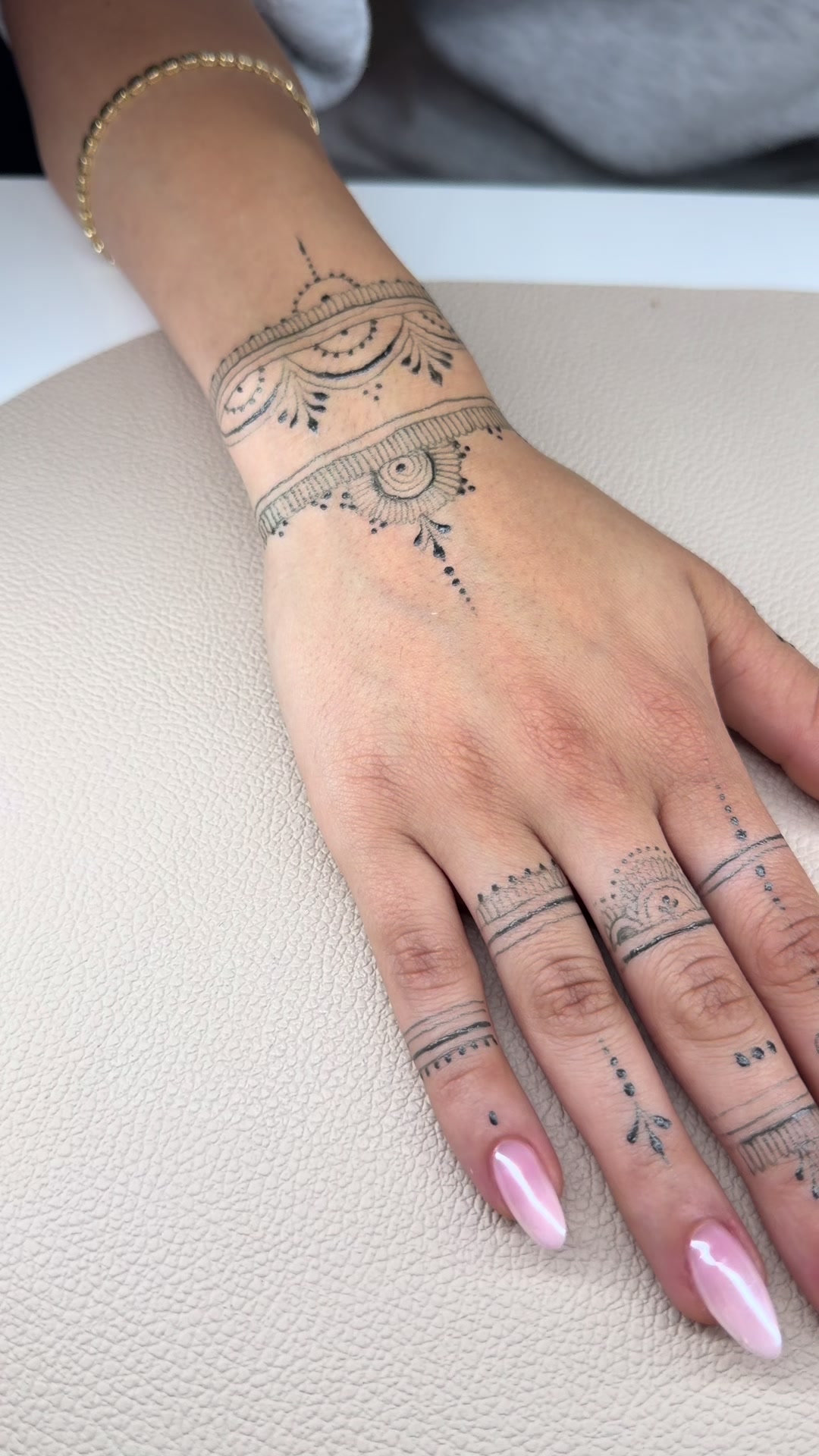 @Evehenna