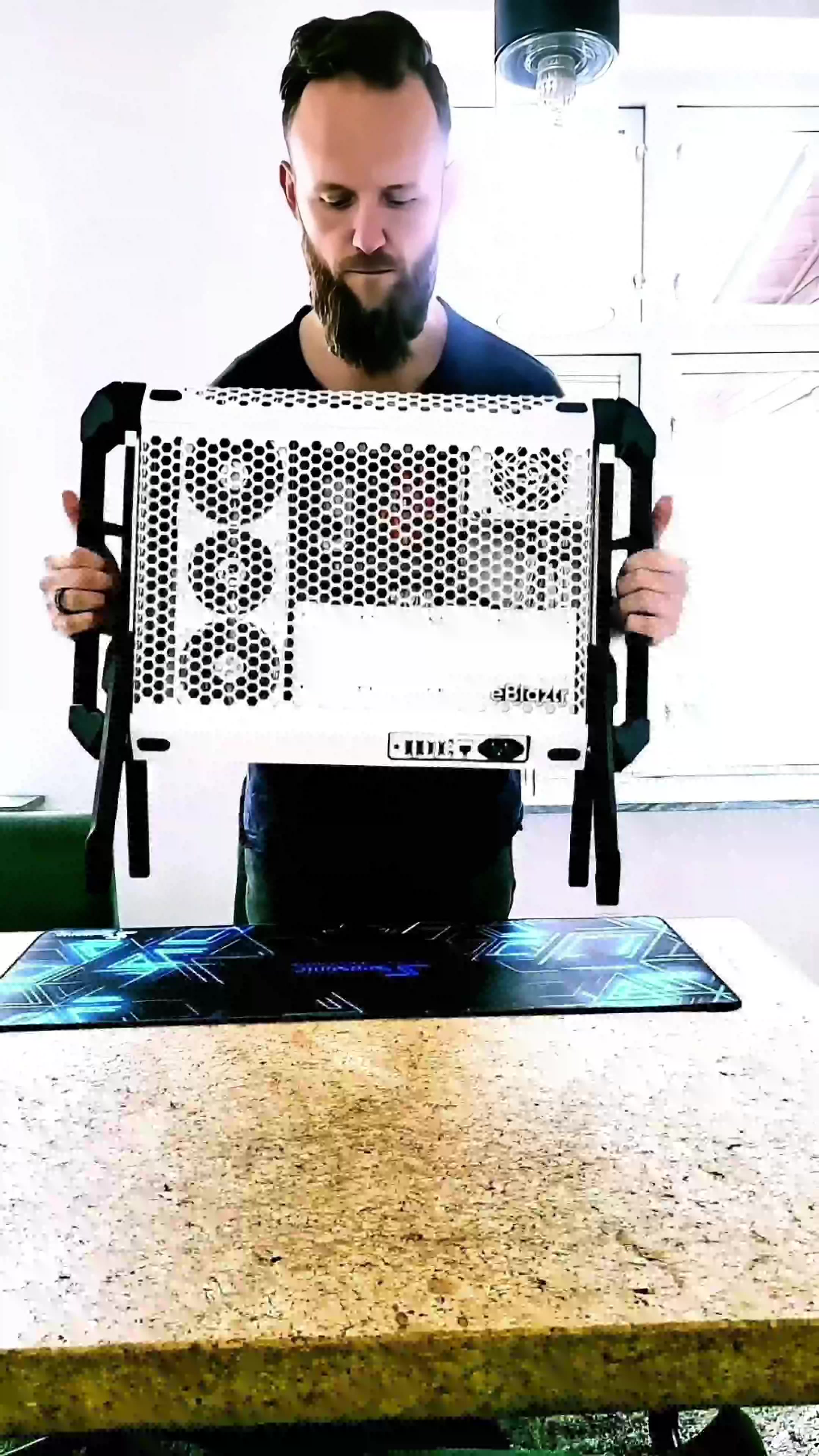 @eBlaztr