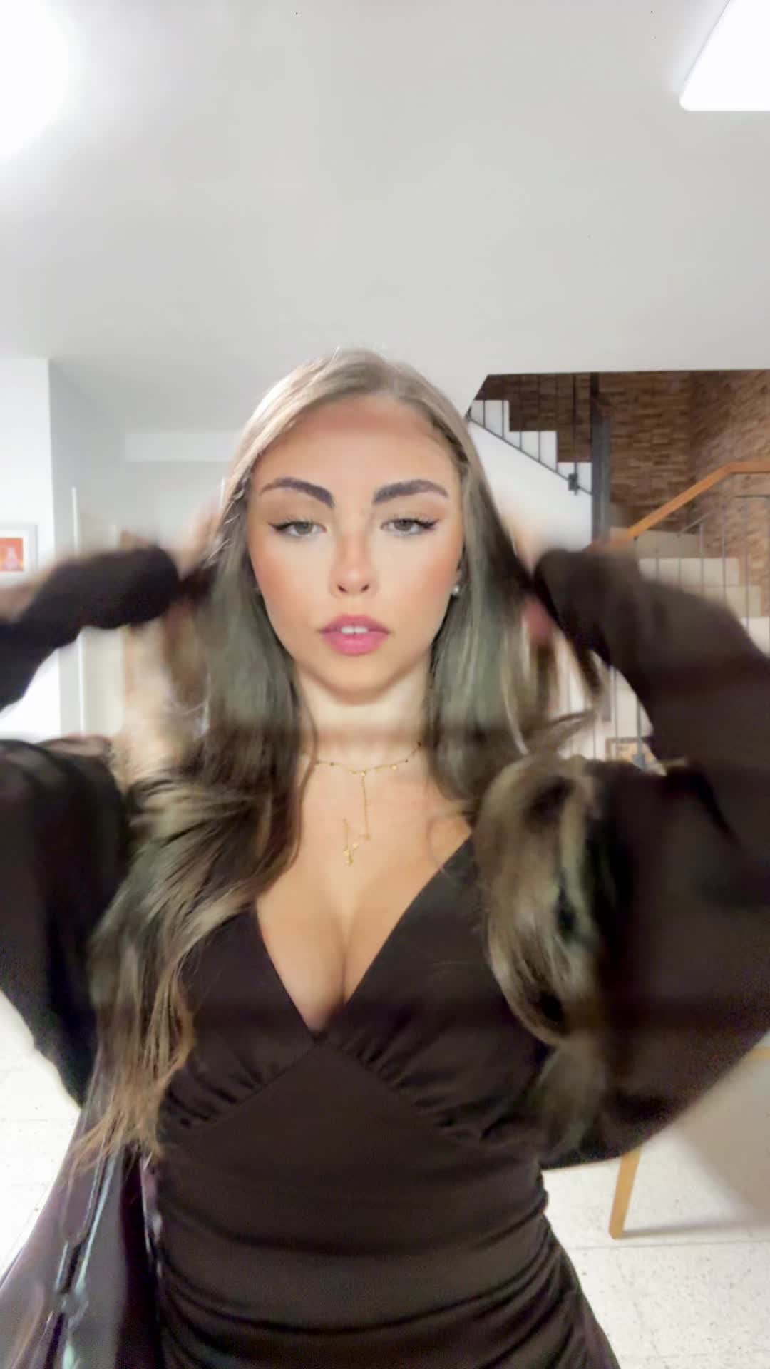 @Ana🪩🍒