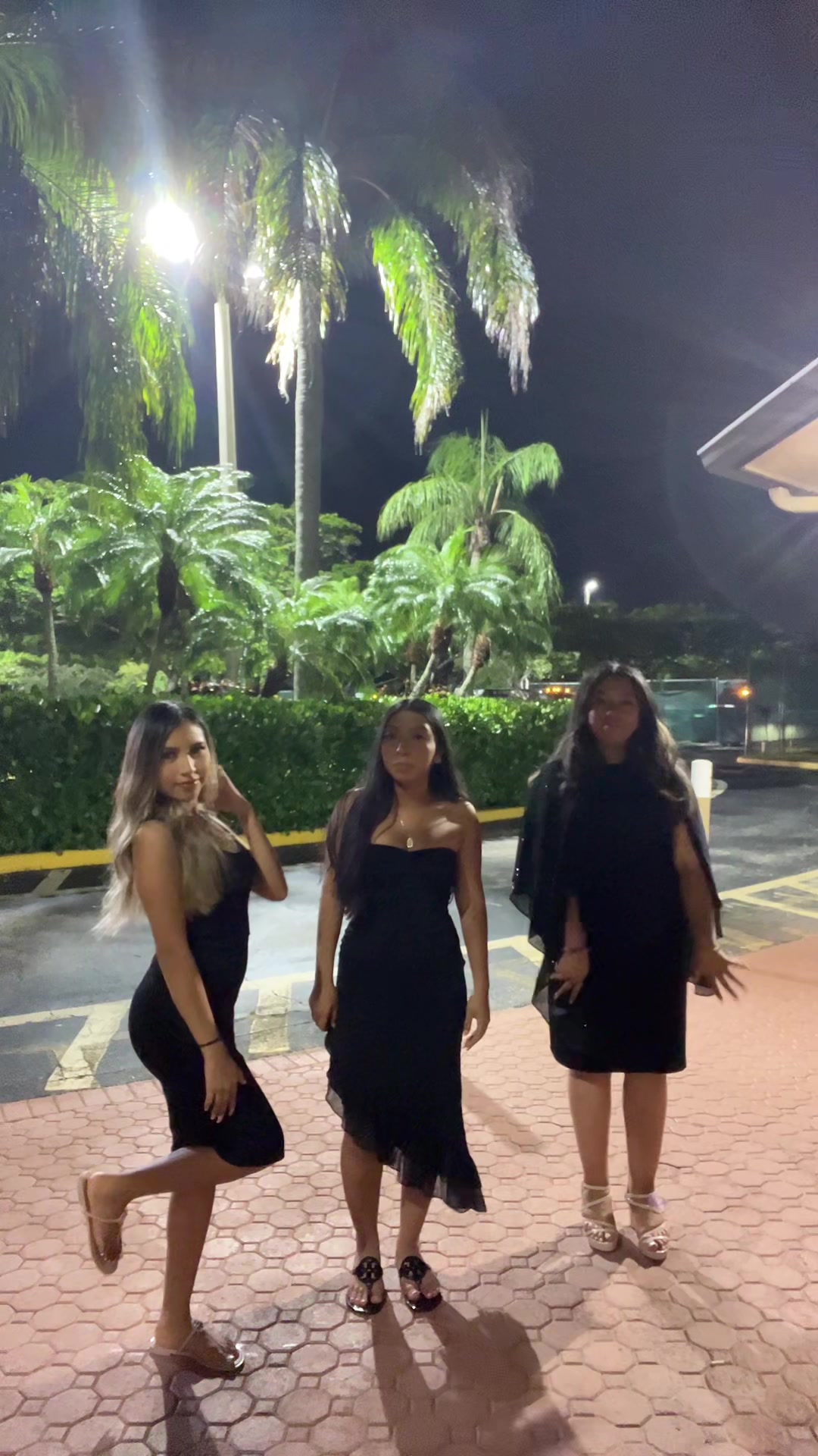 @𝐒𝐮𝐫𝐢ᥫ᭡