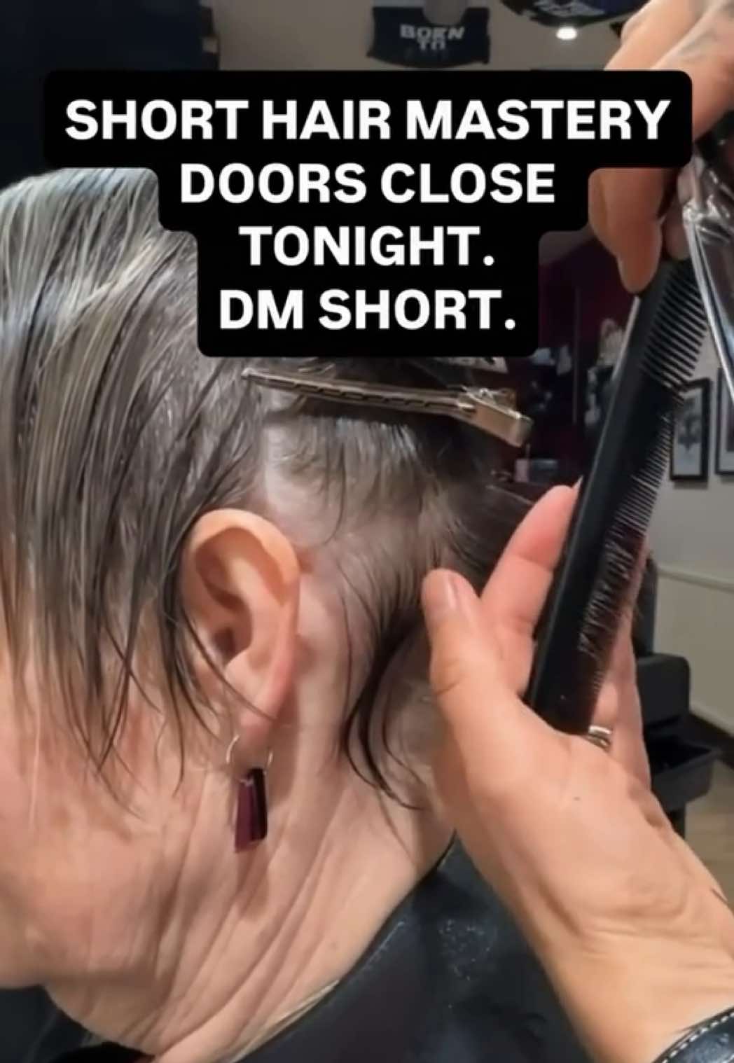 @Short Hair Cutting Specialist