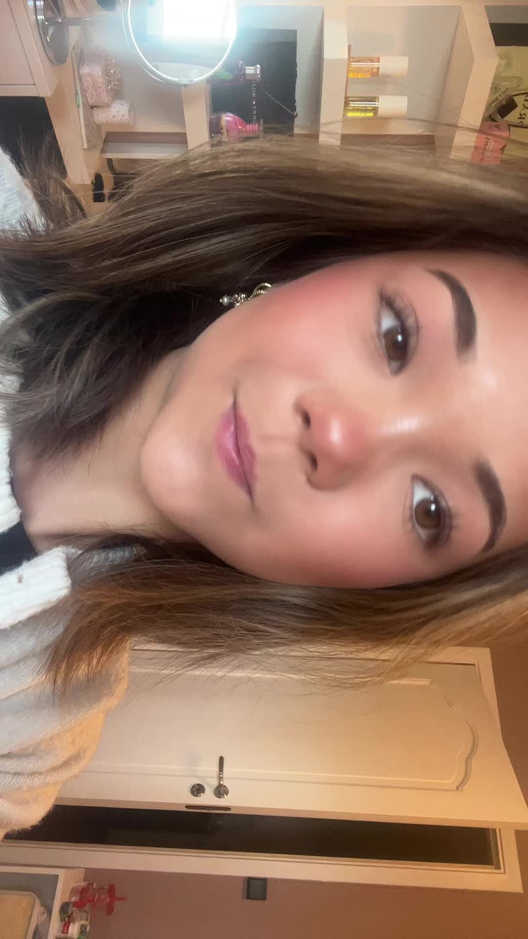 @Naomi🥂🫰🏼