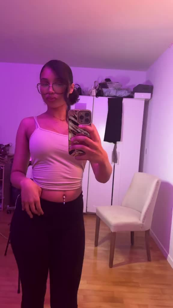 @Enyzz