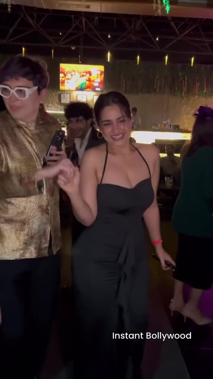 @boollywood girls video