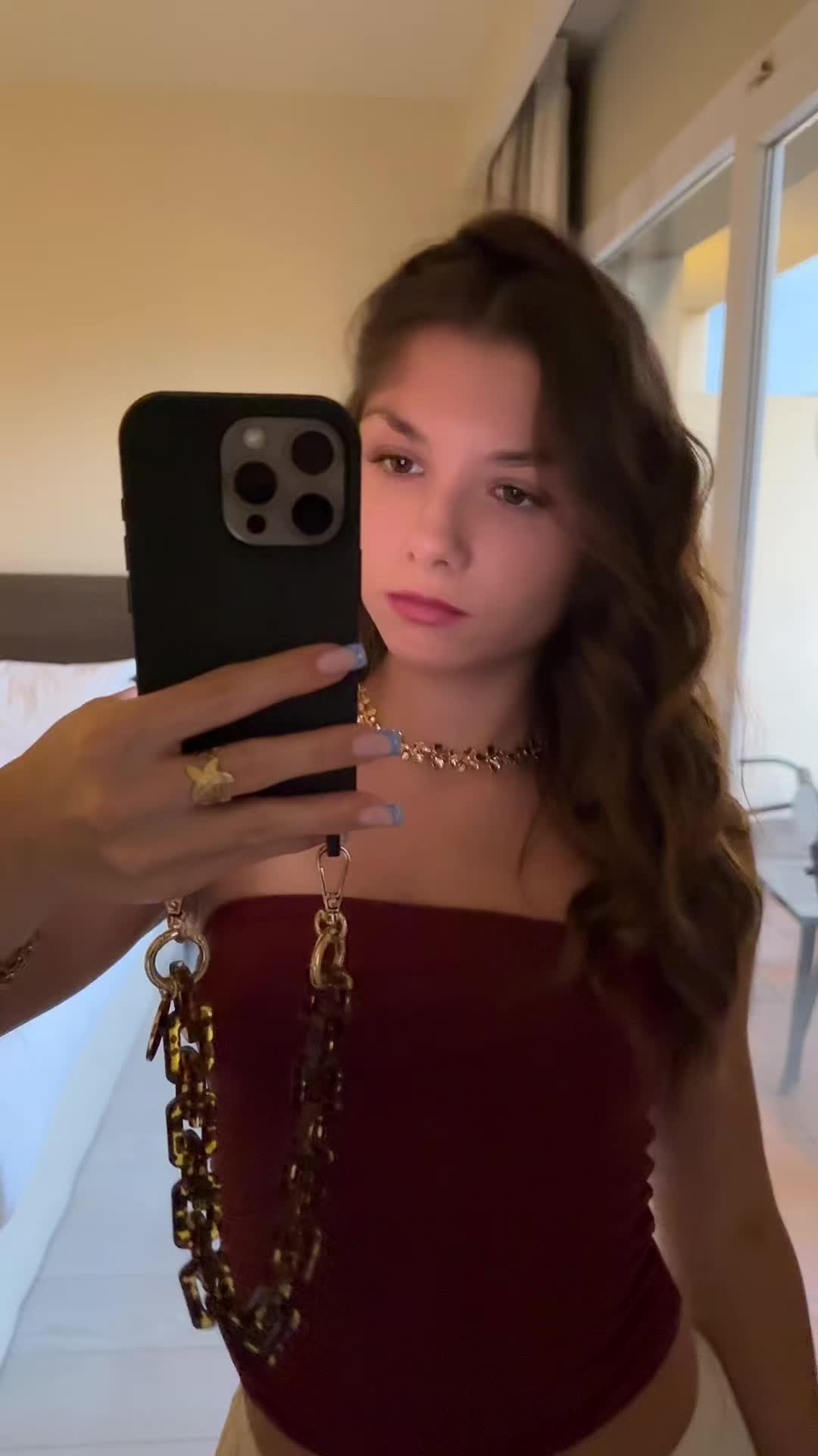@𝗲𝗺𝘆