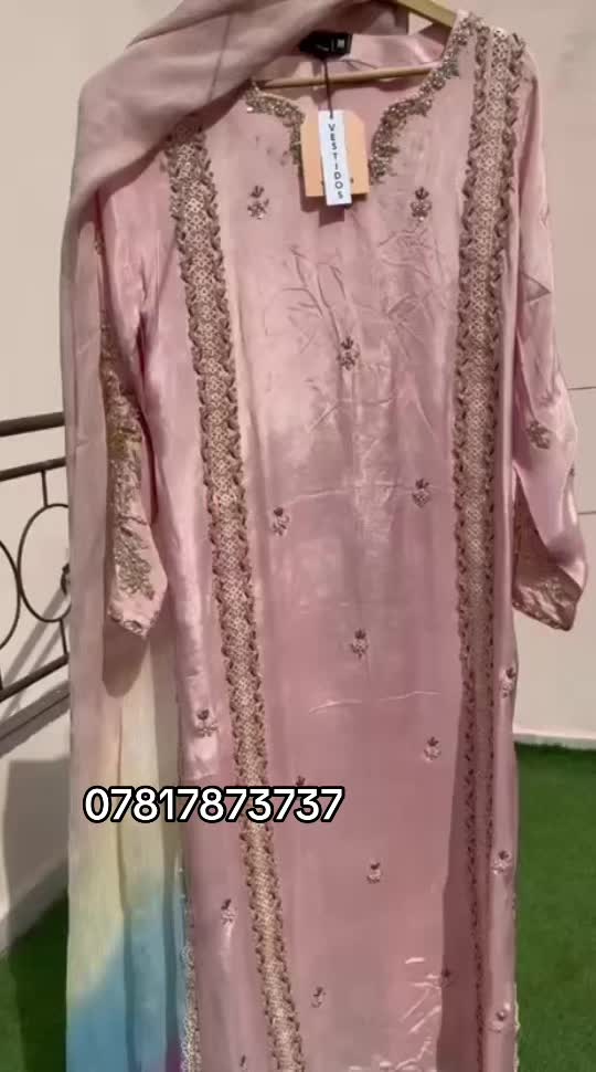 @outfits_by_naeema