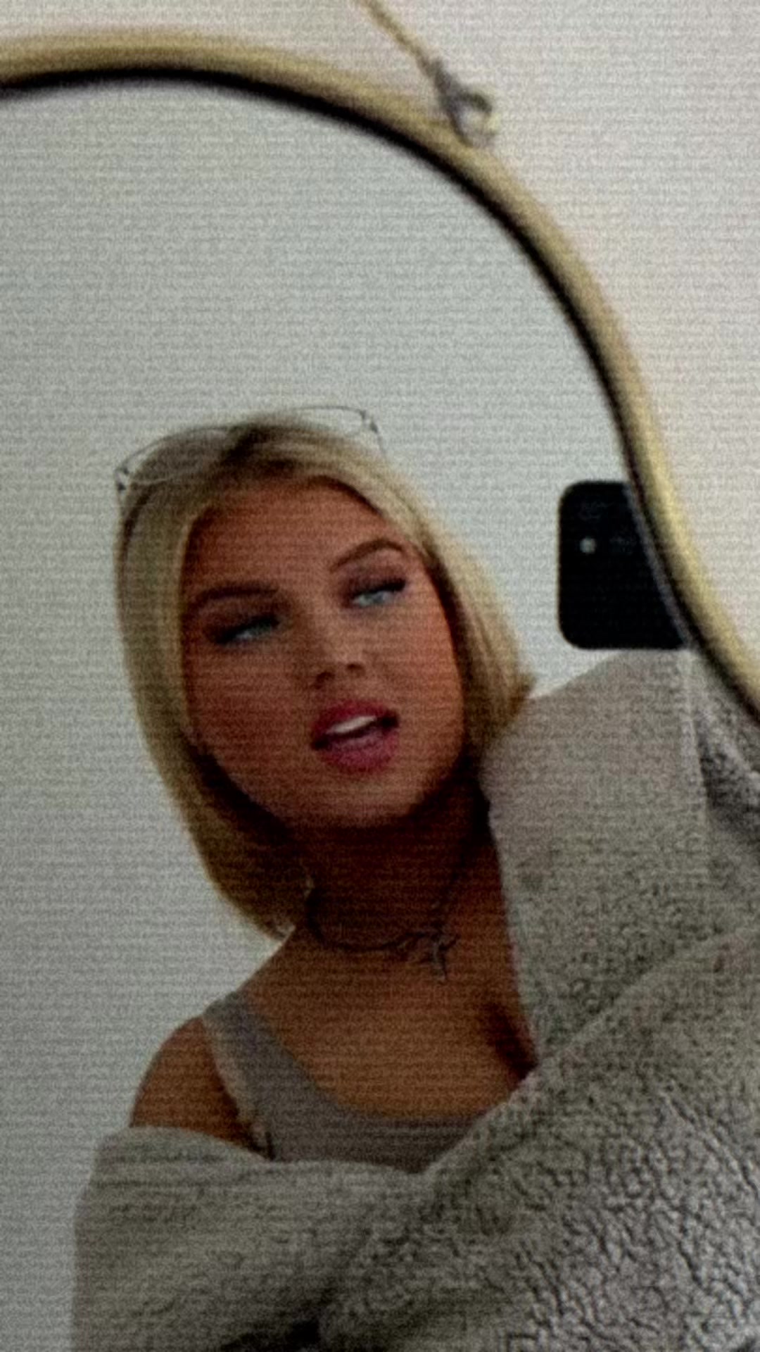 @chloeleighdevine