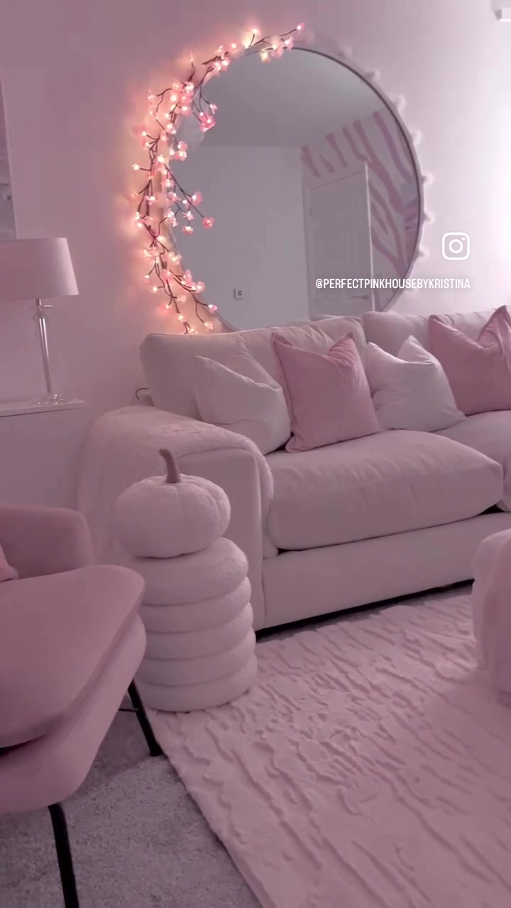 @PerfectPinkHousebyKristina