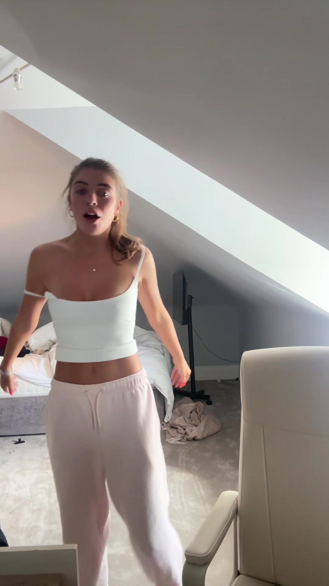 @reeseelliott_x