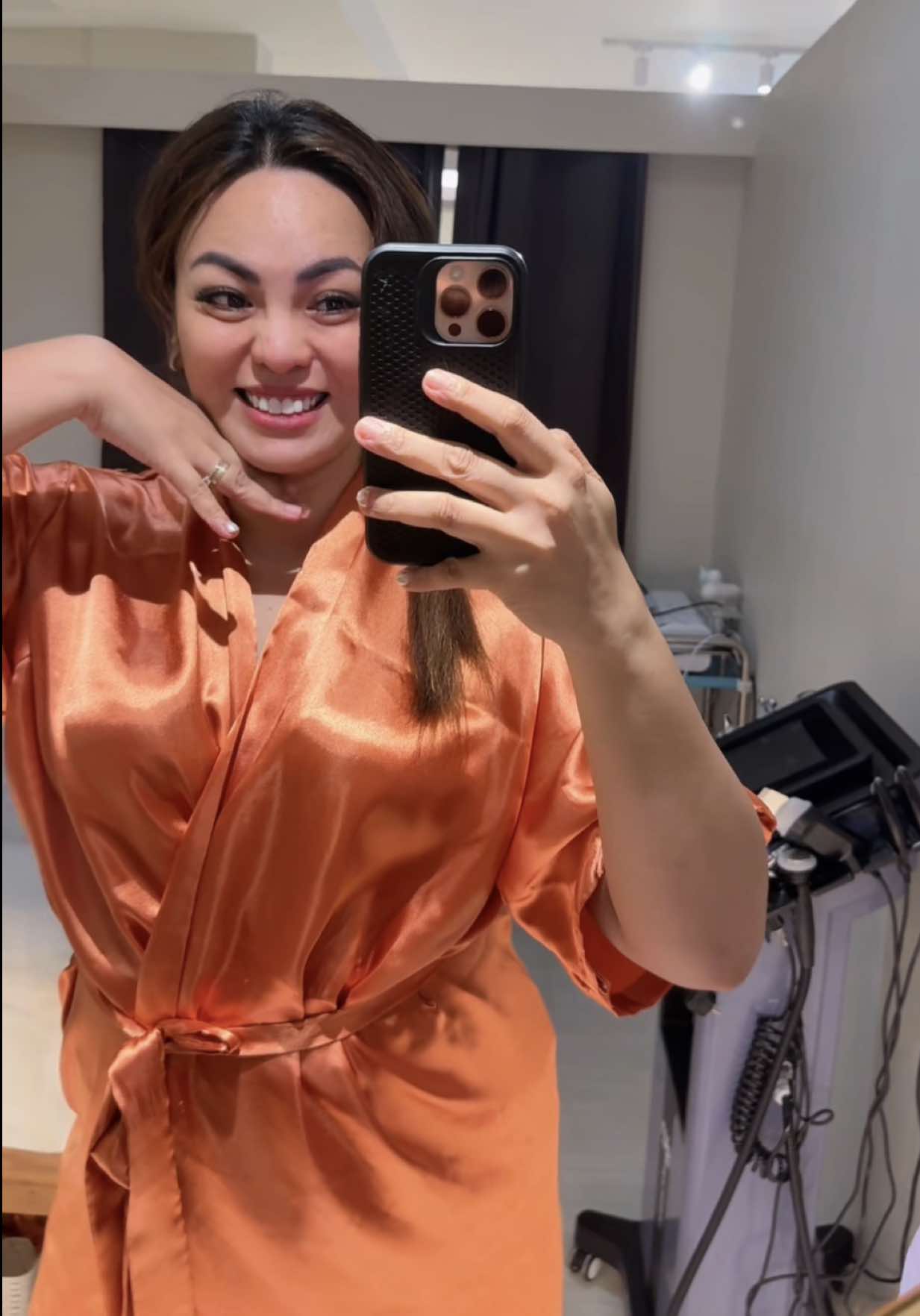 @thehustlinwife