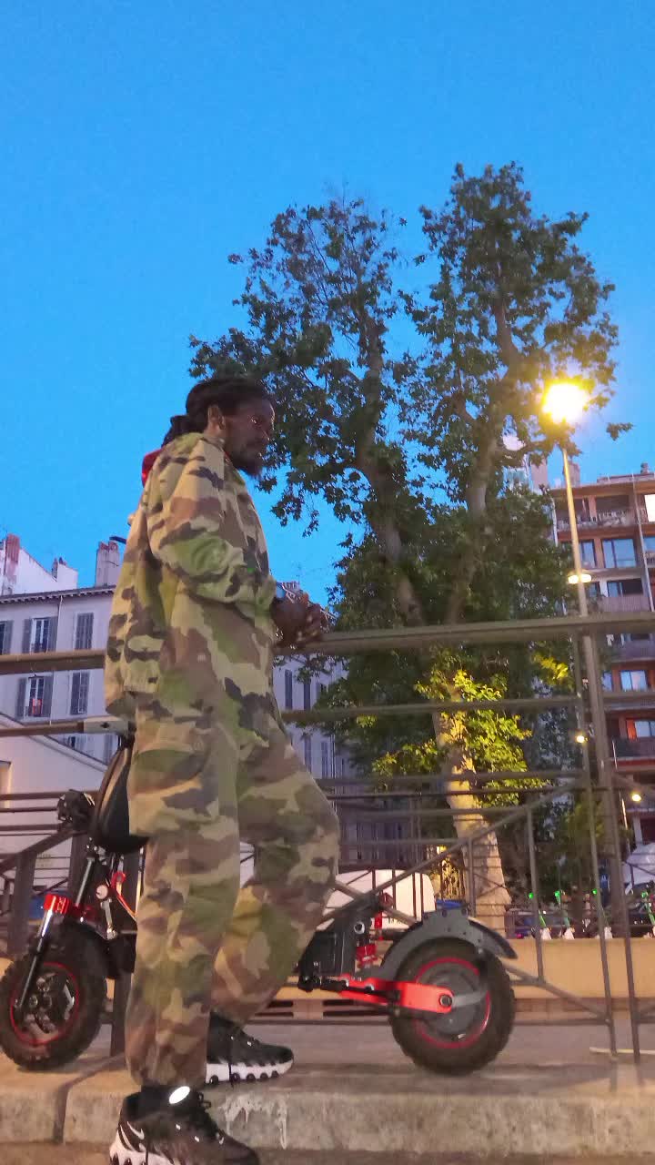 @Momar Ndiaye Salvini
