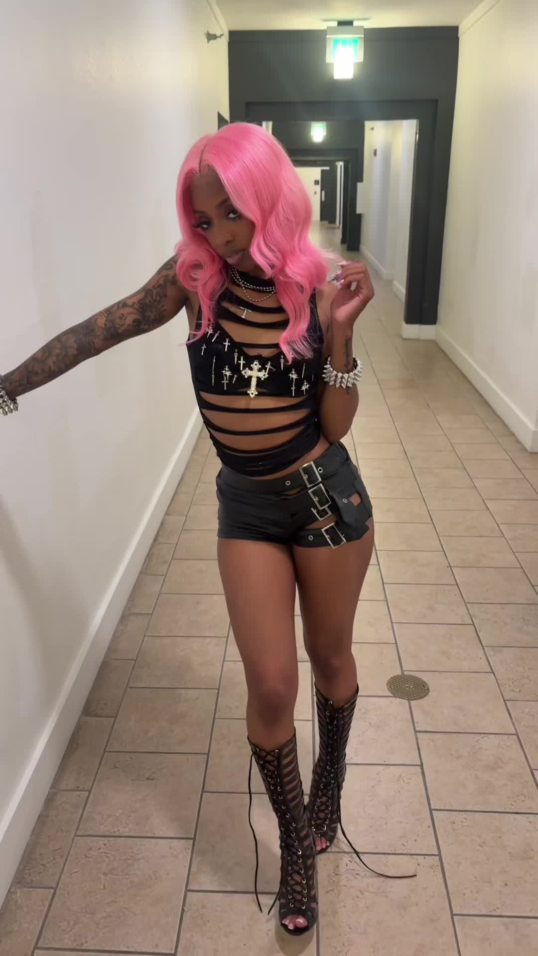 @yanaa