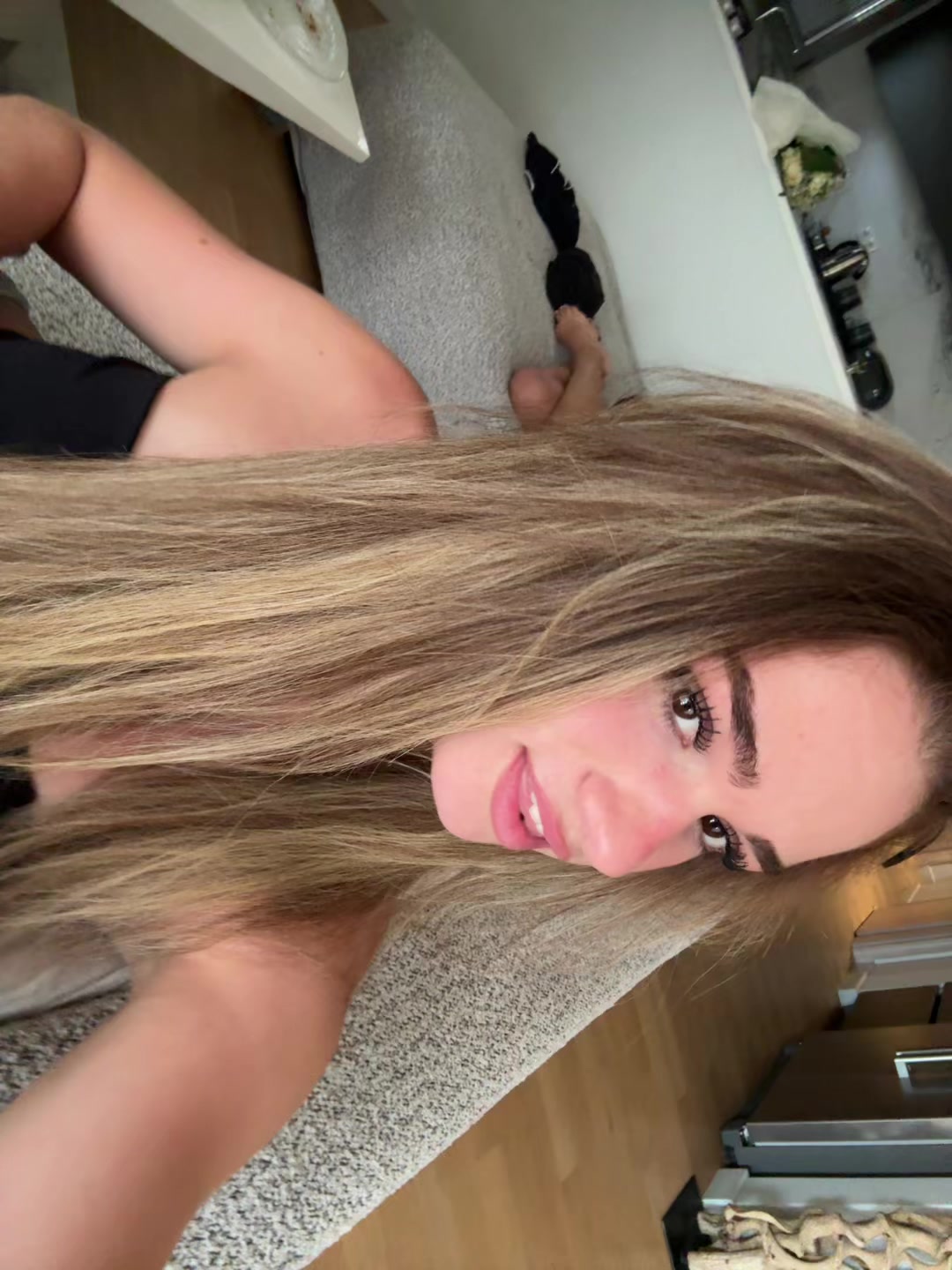 @𝒱
