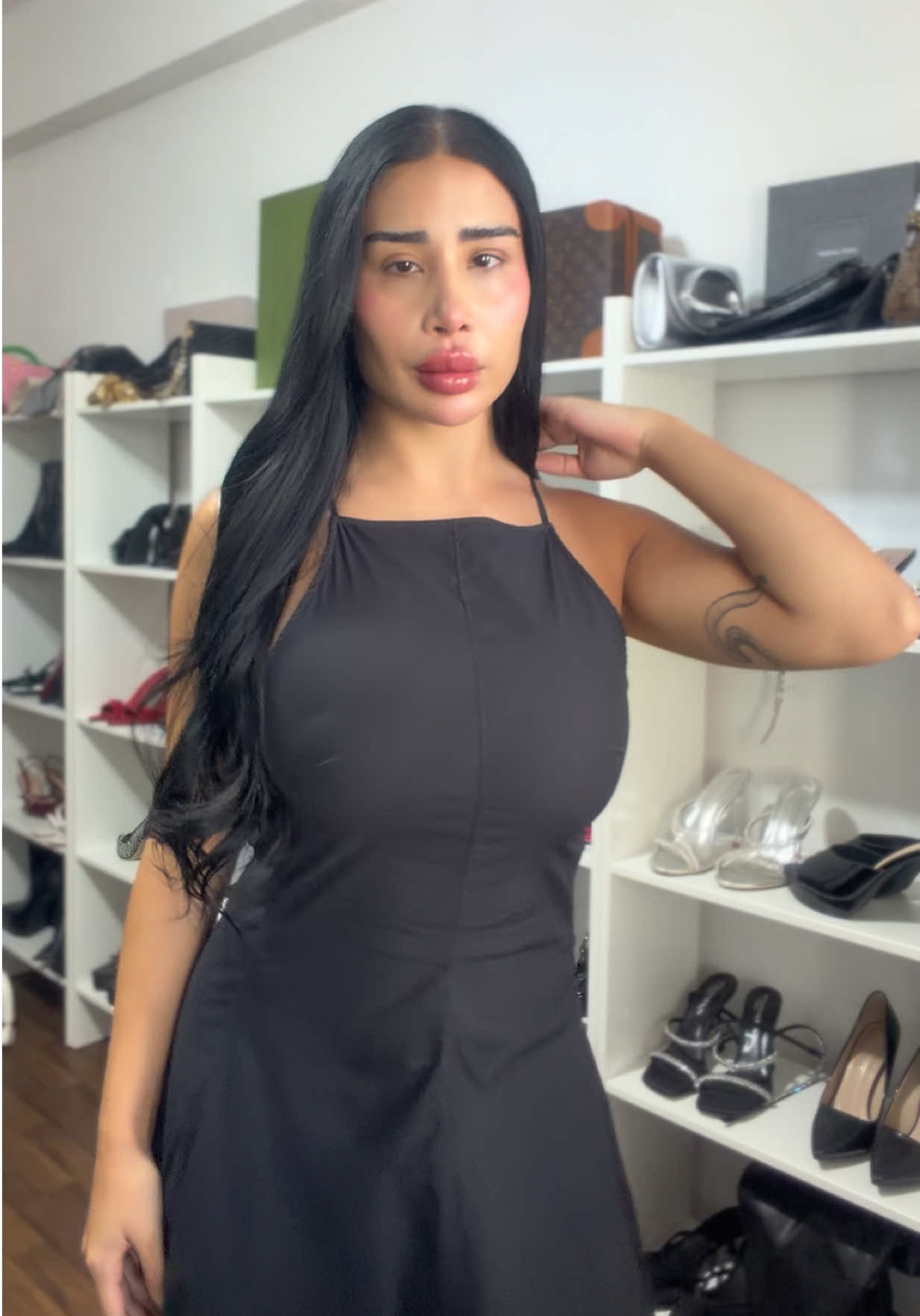 @𝙼 𝙰 𝙽 𝙸 𝚀 𝚄 𝙴 🍒