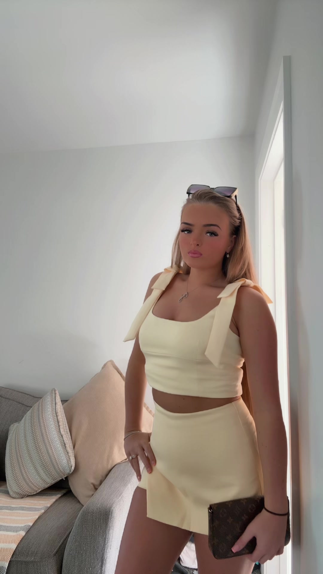 @👸🏼
