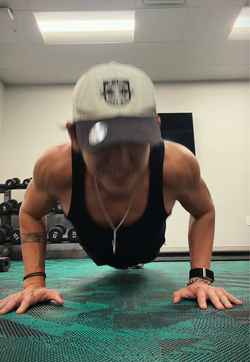 @elliotyjyou