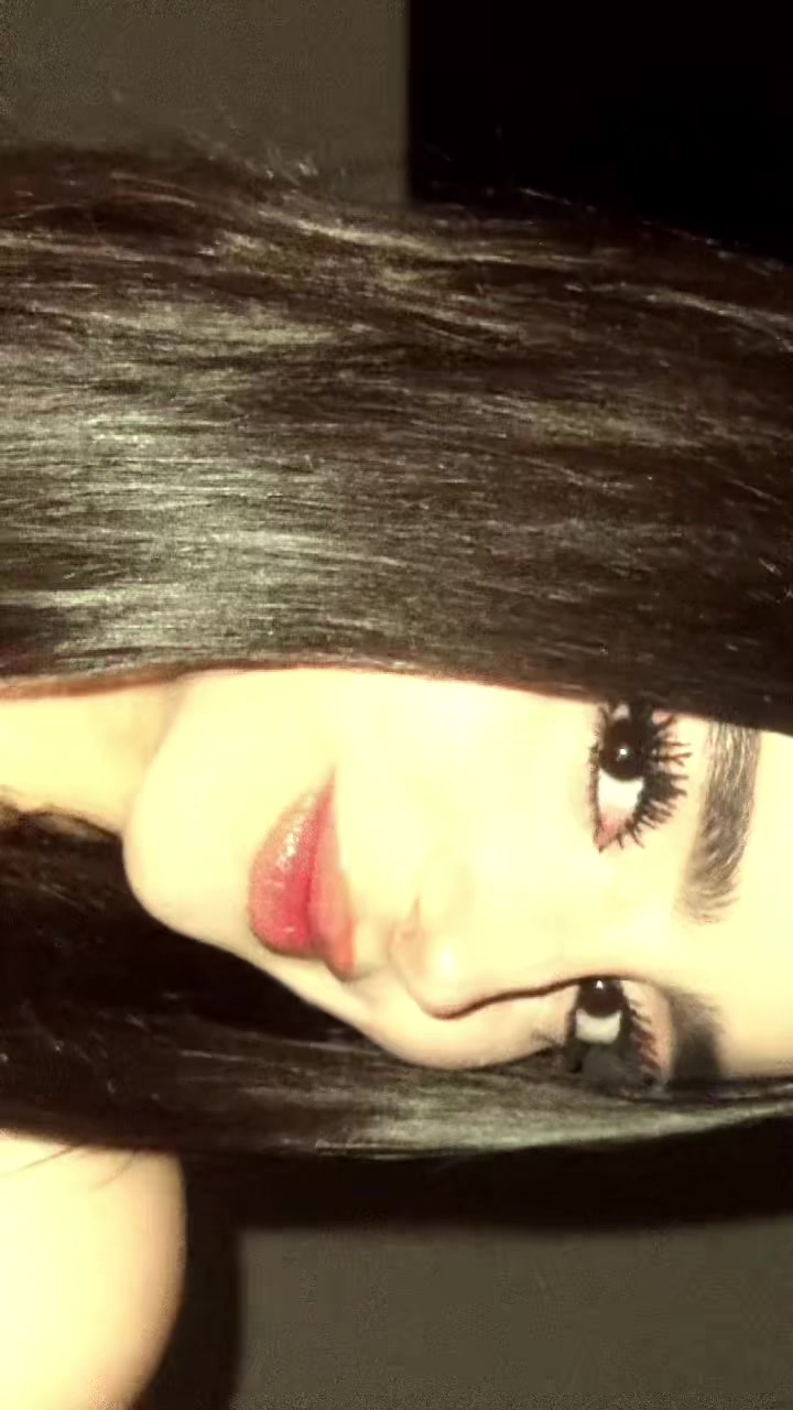 @melikakhakbazz