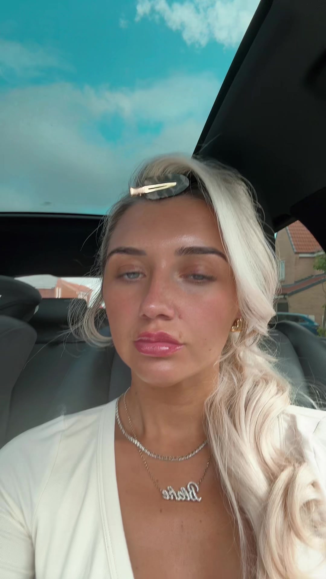 @LeighaClarke