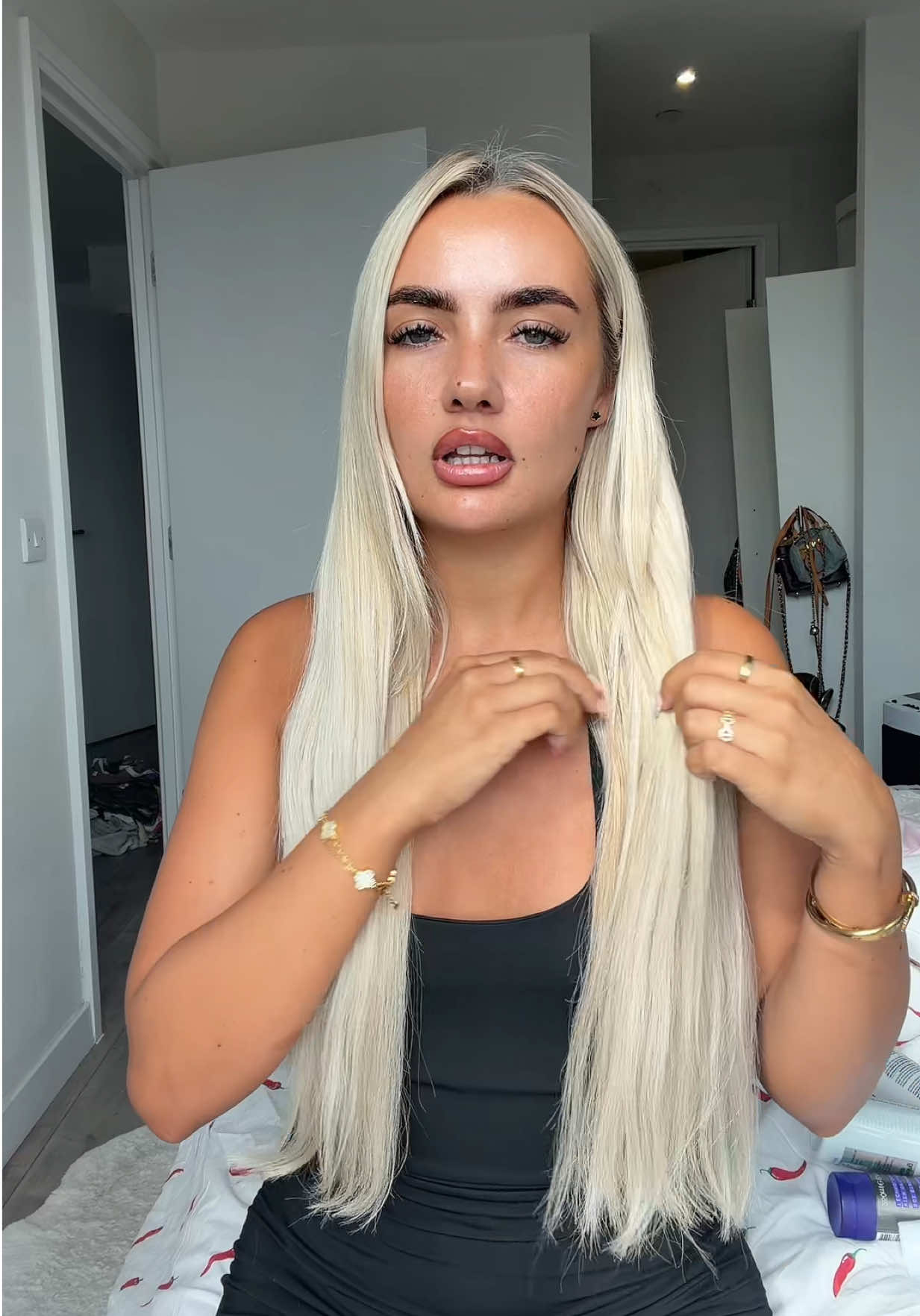@chlo.snelson